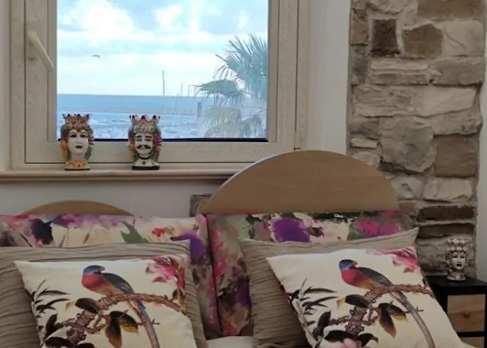 Daniel's Πανσιόν